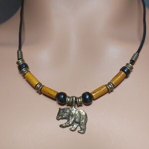 💜3/$20💜 Grizzly Bear Beaded Necklace Leather Cord